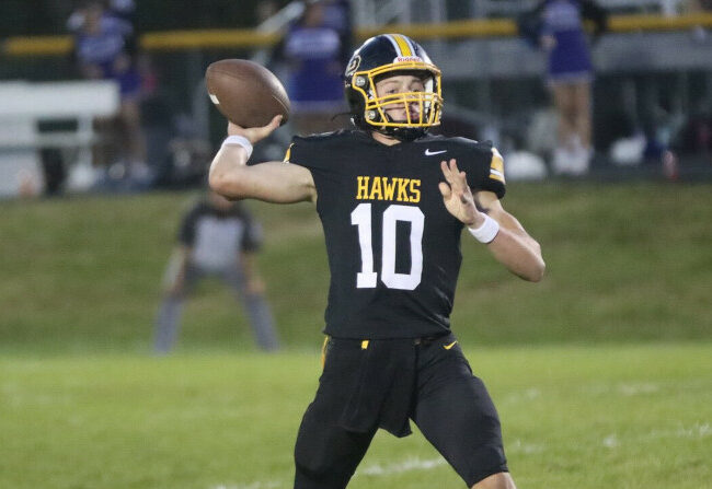 Q&A with Mid-Prairie quarterback Brooks Weber