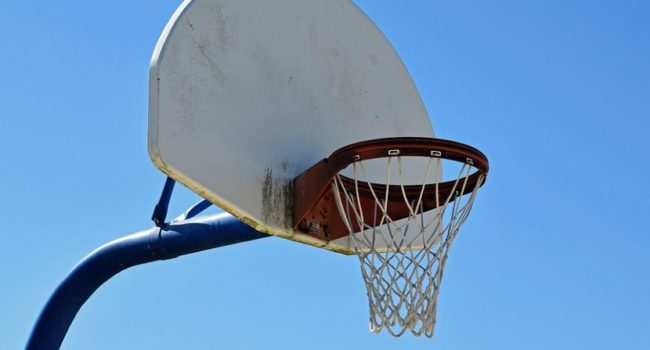 Iowa Girls Basketball Preview – Bluegrass